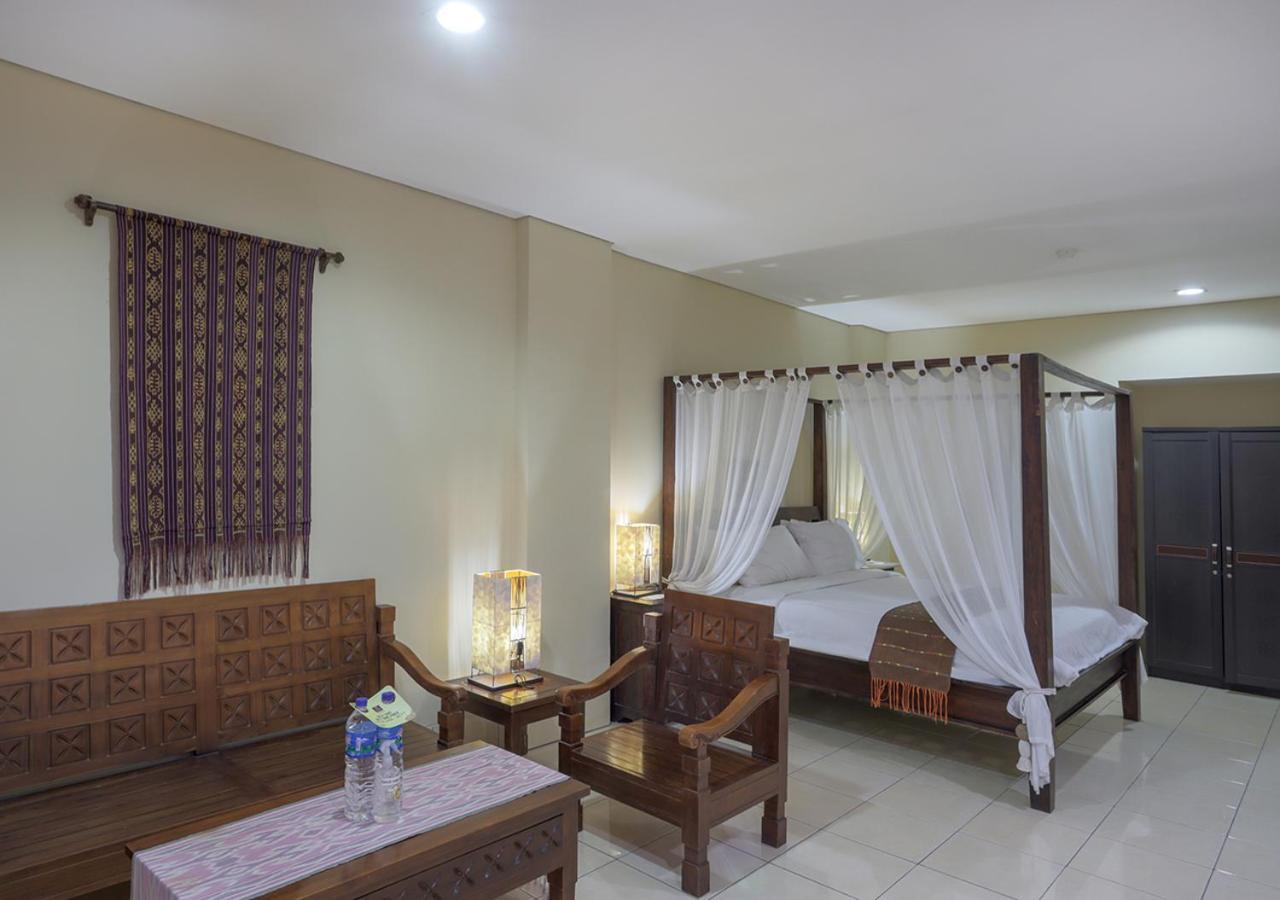 The Jayakarta Suites Komodo Flores Labuan Bajo Exterior photo