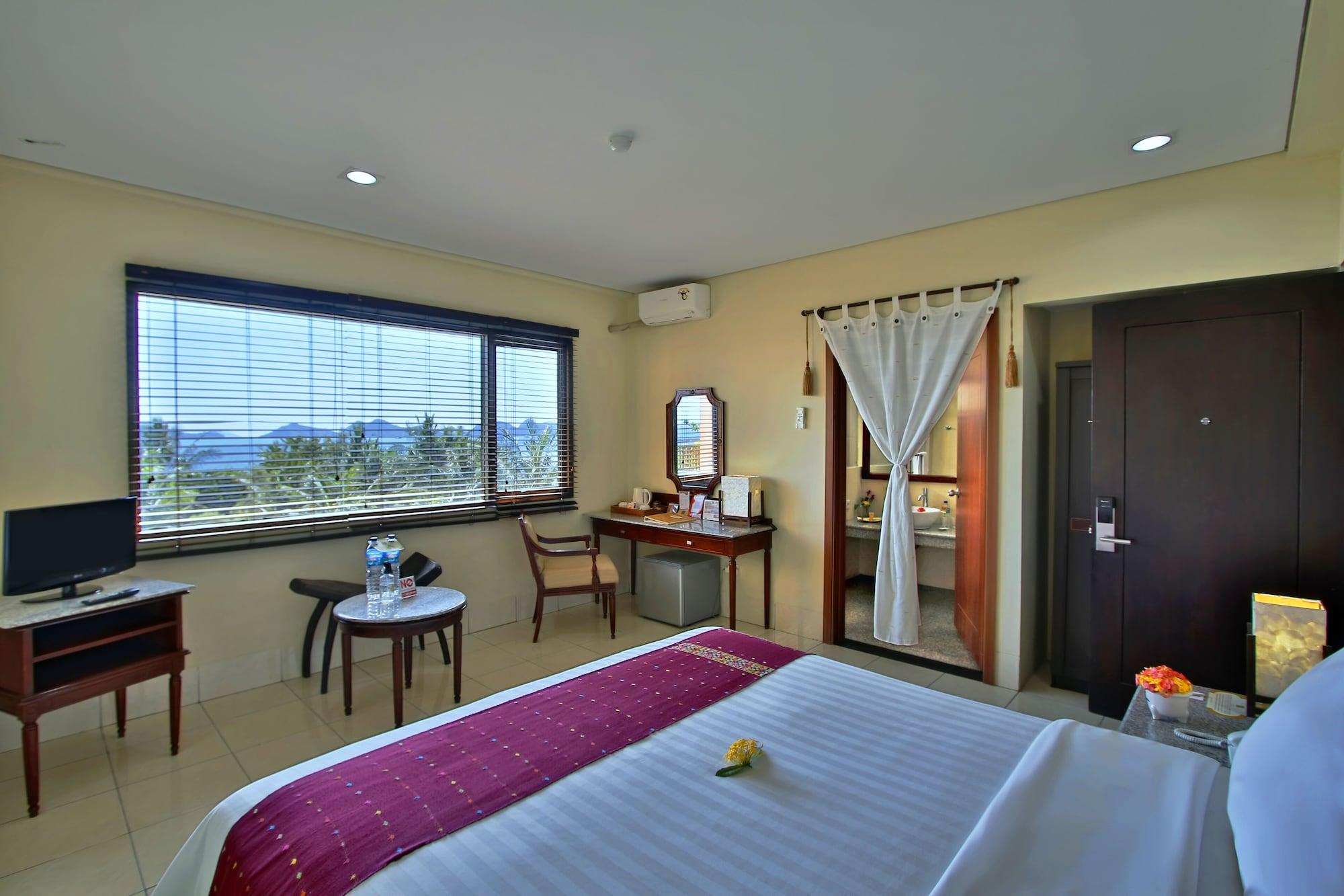 The Jayakarta Suites Komodo Flores Labuan Bajo Exterior photo